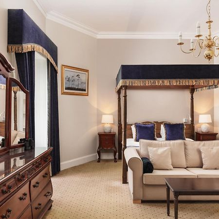 Tulloch Castle Hotel 'A Bespoke Hotel' Dingwall Dış mekan fotoğraf