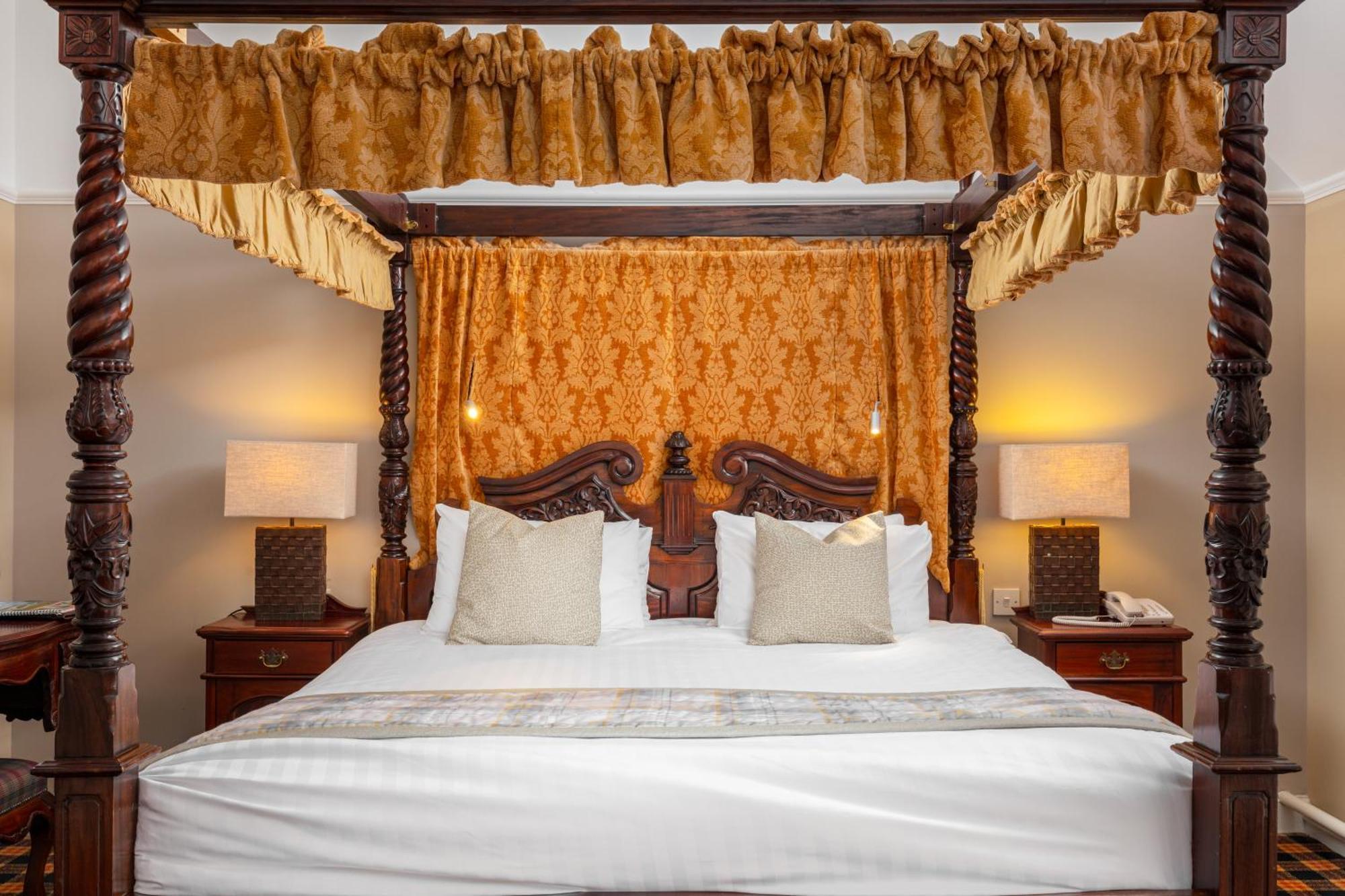 Tulloch Castle Hotel 'A Bespoke Hotel' Dingwall Dış mekan fotoğraf