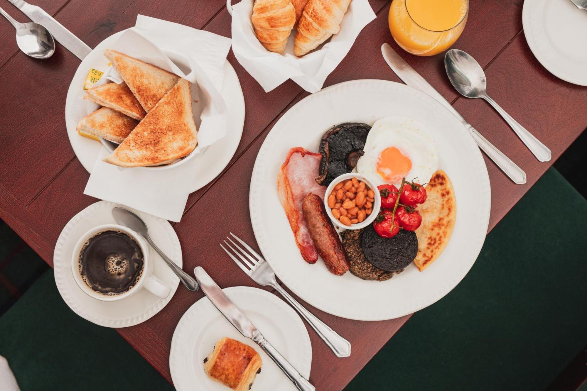 Tulloch Castle Hotel 'A Bespoke Hotel' Dingwall Dış mekan fotoğraf