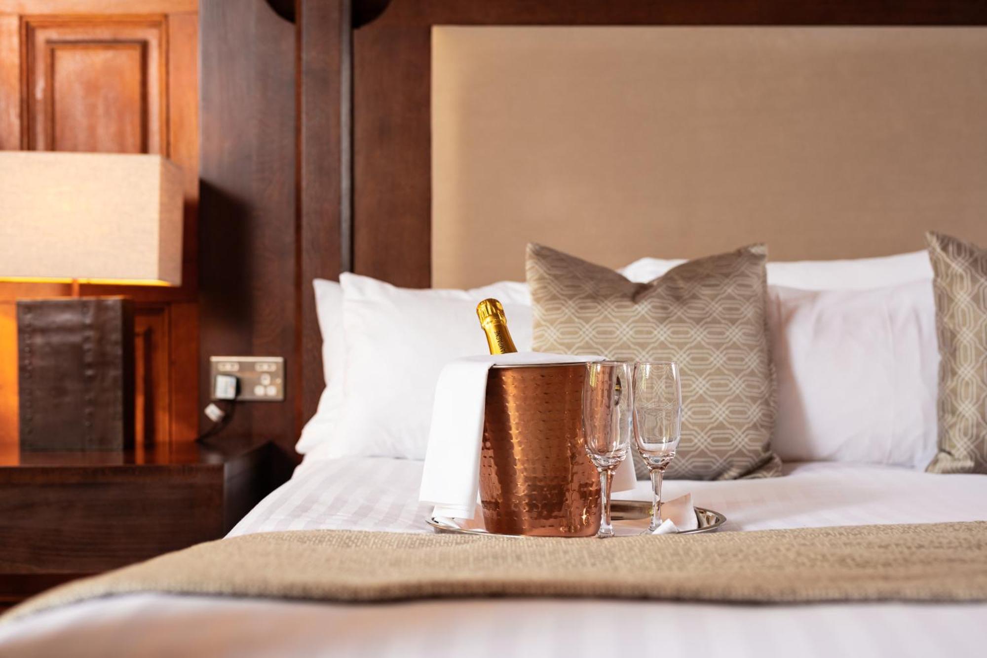 Tulloch Castle Hotel 'A Bespoke Hotel' Dingwall Dış mekan fotoğraf