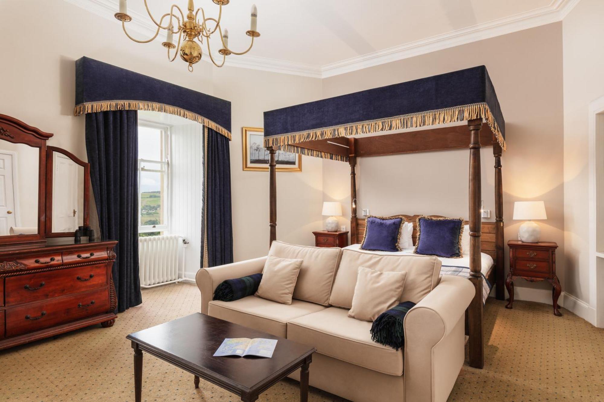 Tulloch Castle Hotel 'A Bespoke Hotel' Dingwall Dış mekan fotoğraf